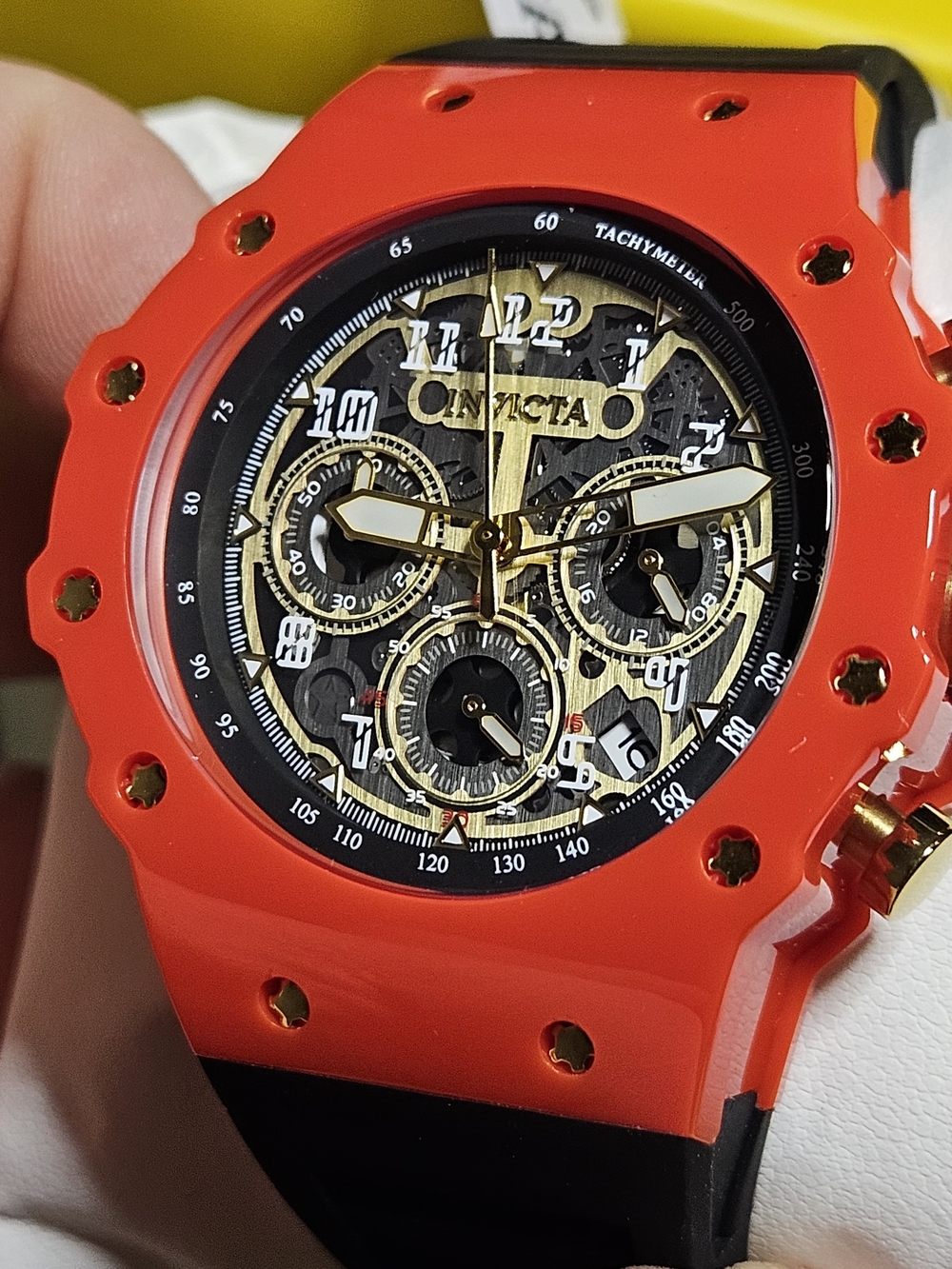 NWT Invicta Racing Vaulthan Red Chronograph Men’s Watch 69685 - NEW IN BOX - Picture 12 of 12